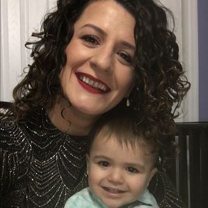 Meet your Posher, Jonida